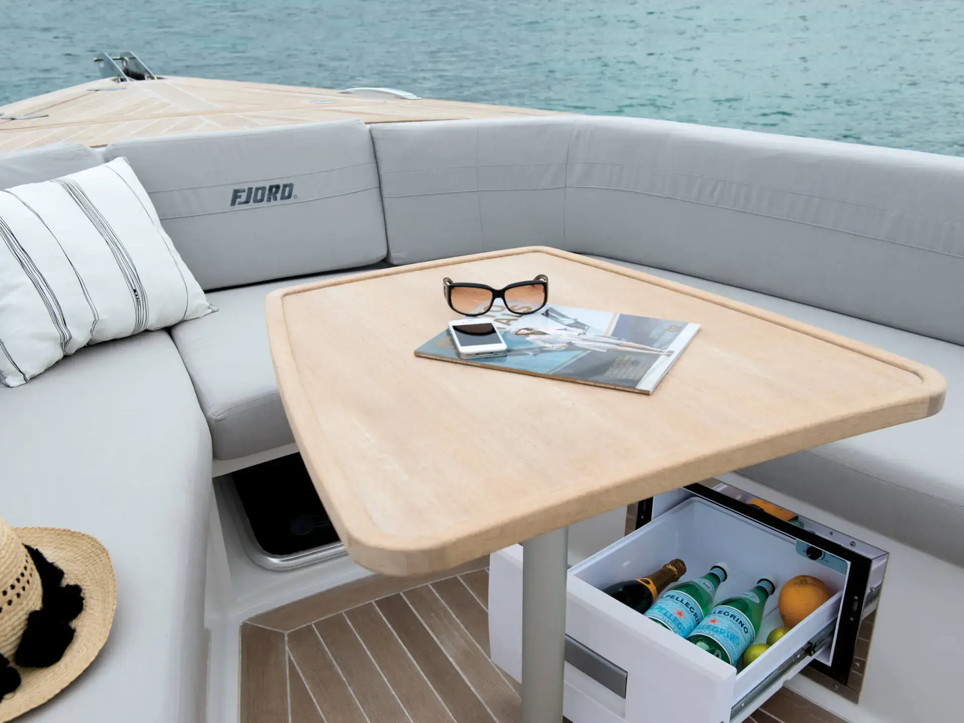 Fjord 36 Open motorboat experience Mallorca