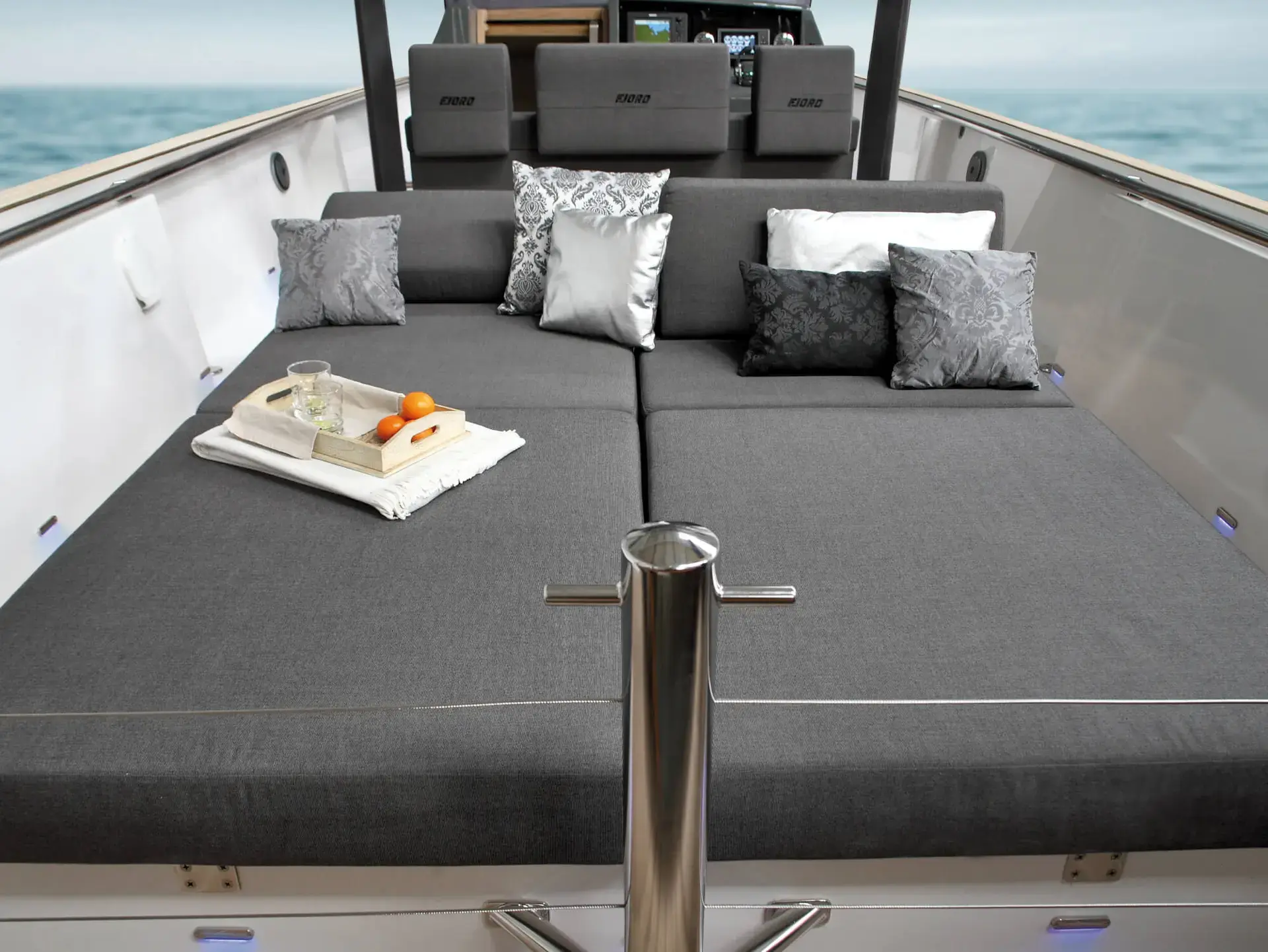 Fjord 36 Open premium day boat Mallorca