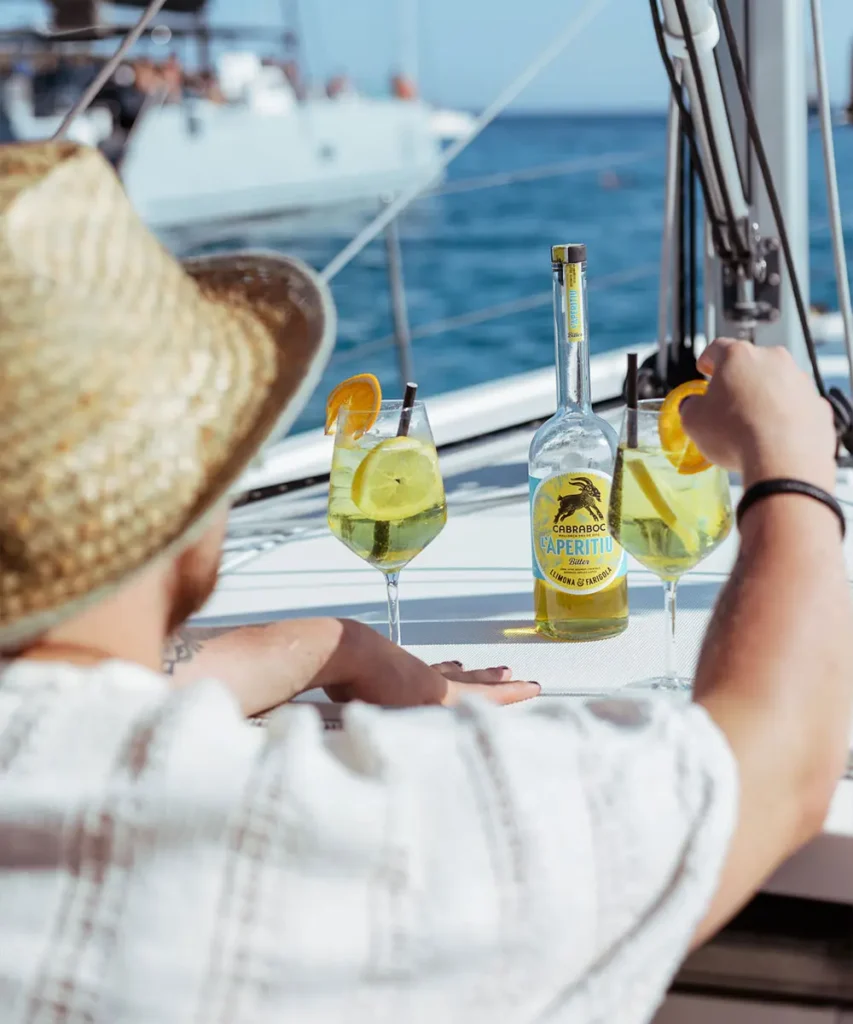 Refreshing drinks served during Islander Charter cruise