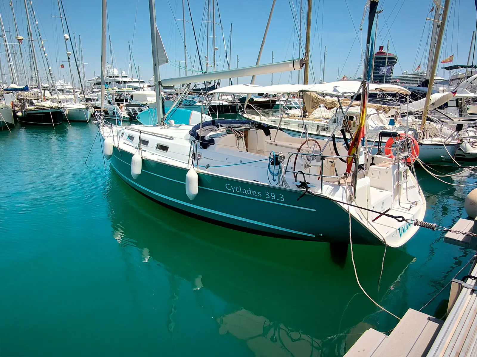 Beneteau Cyclades 39.3 sailing yacht exterior – Day charter Palma de Mallorca