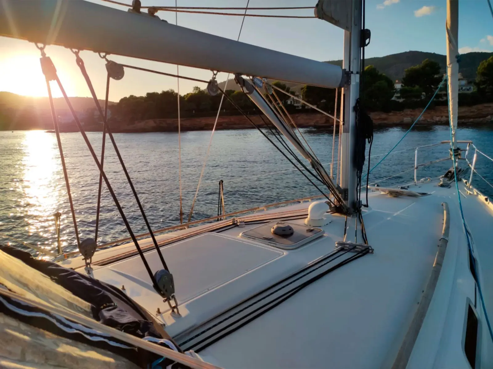 Beneteau Cyclades 39.3 sailing yacht exterior – Day charter Palma de Mallorca