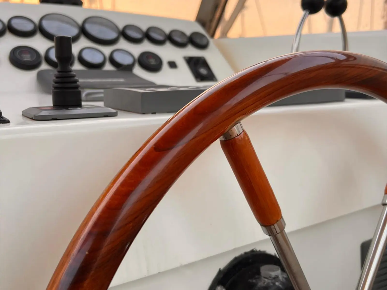Llaut Menorquin bow view – Classic boat charter Palma de Mallorca